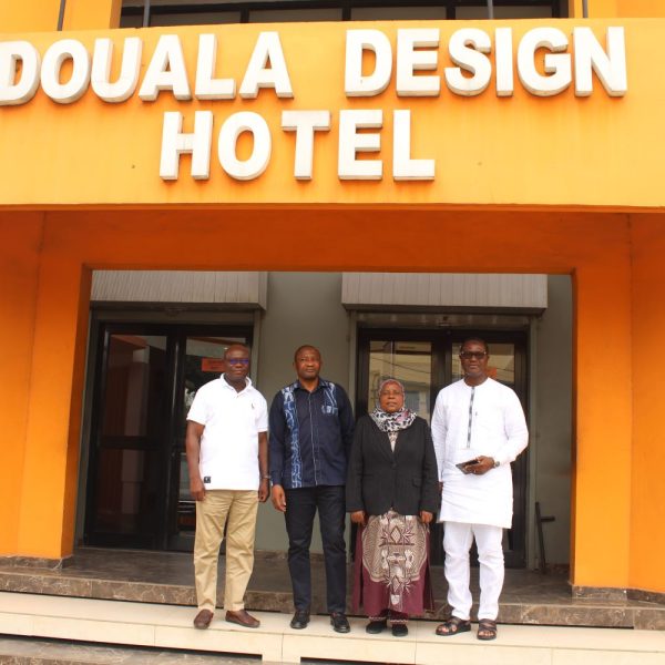 CAFÉ Executive Committee Meets in Douala